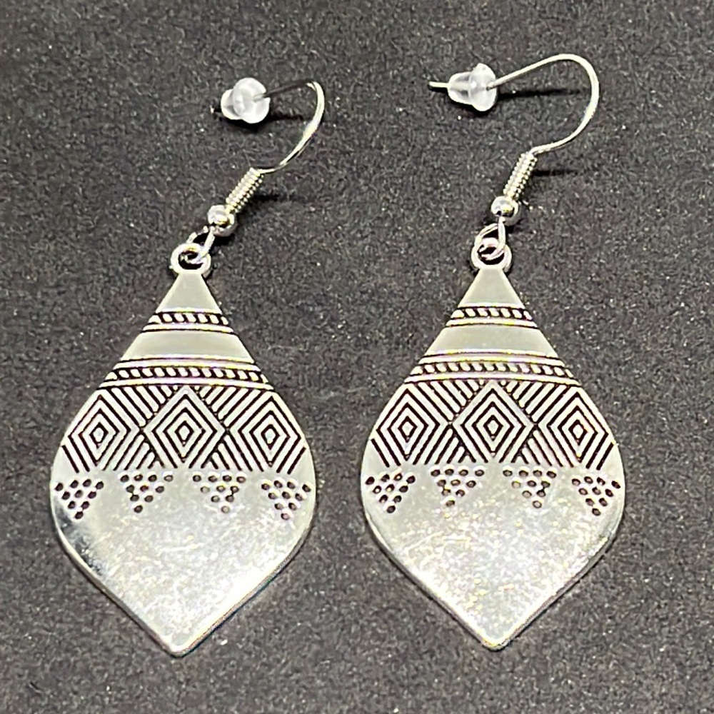 Earrings‎ fashion